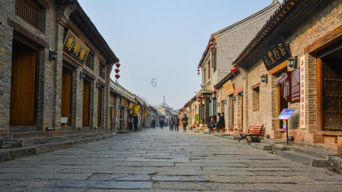 和朋友说我就要远走，带上我骄傲的自由歌名是什么？游戏画面